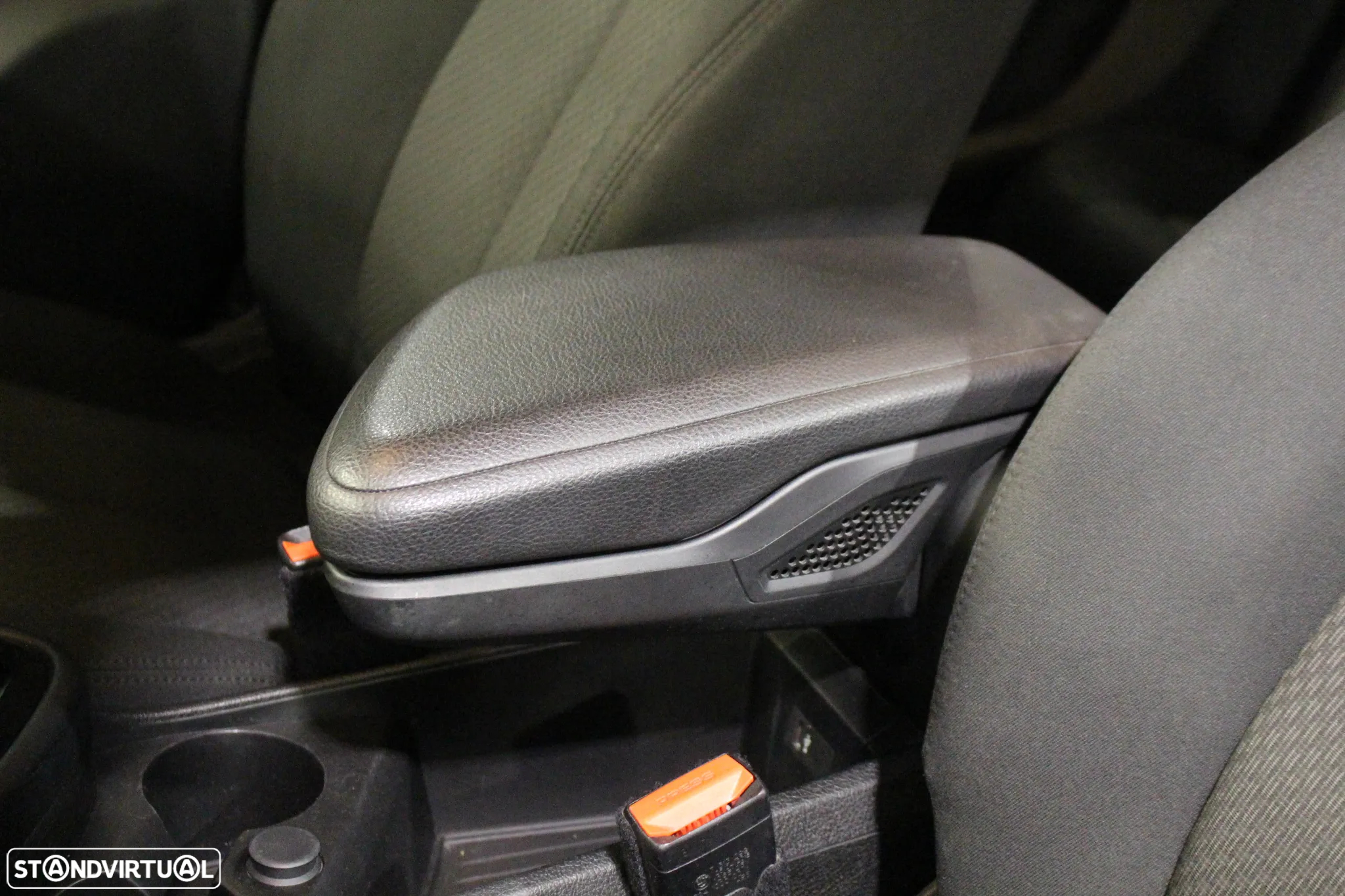 BMW 216 Active Tourer d Advantage - 36