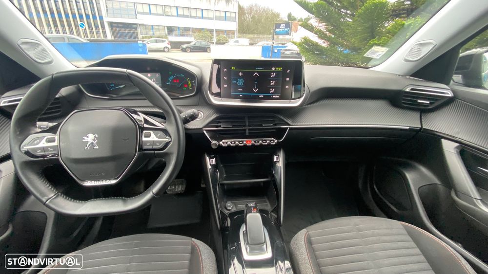 Peugeot e-2008 50 kWh Active Pack - 29