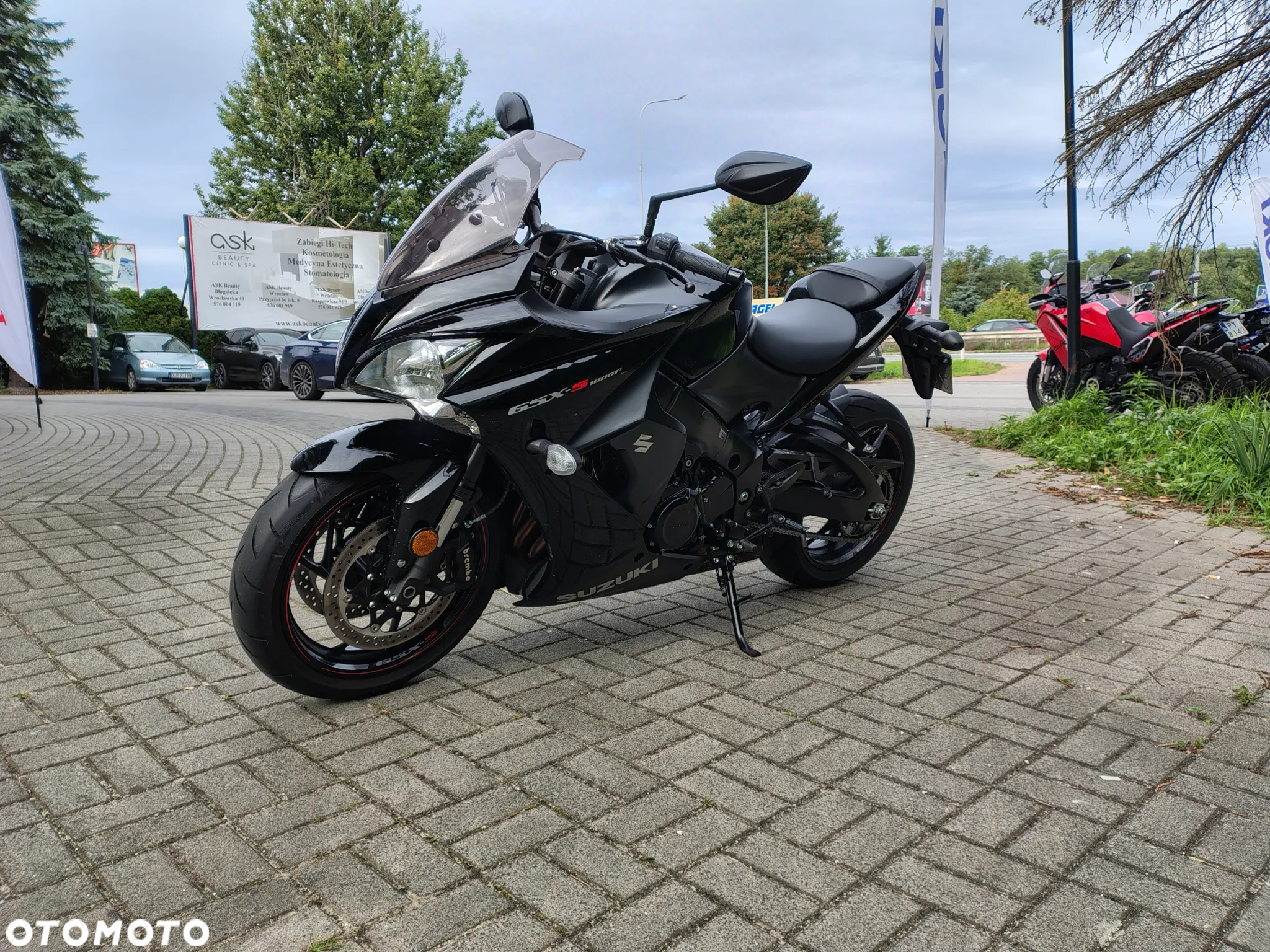 Suzuki GSX 1000 - 2