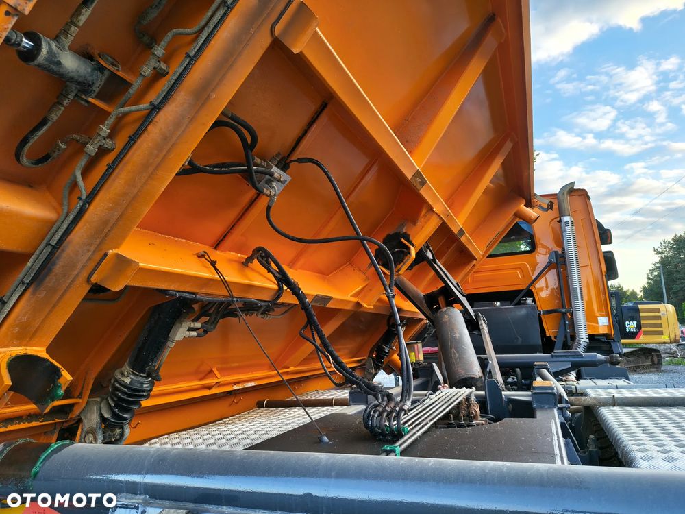 Renault C460 Wywrotka 6x4 hydroburta - 17