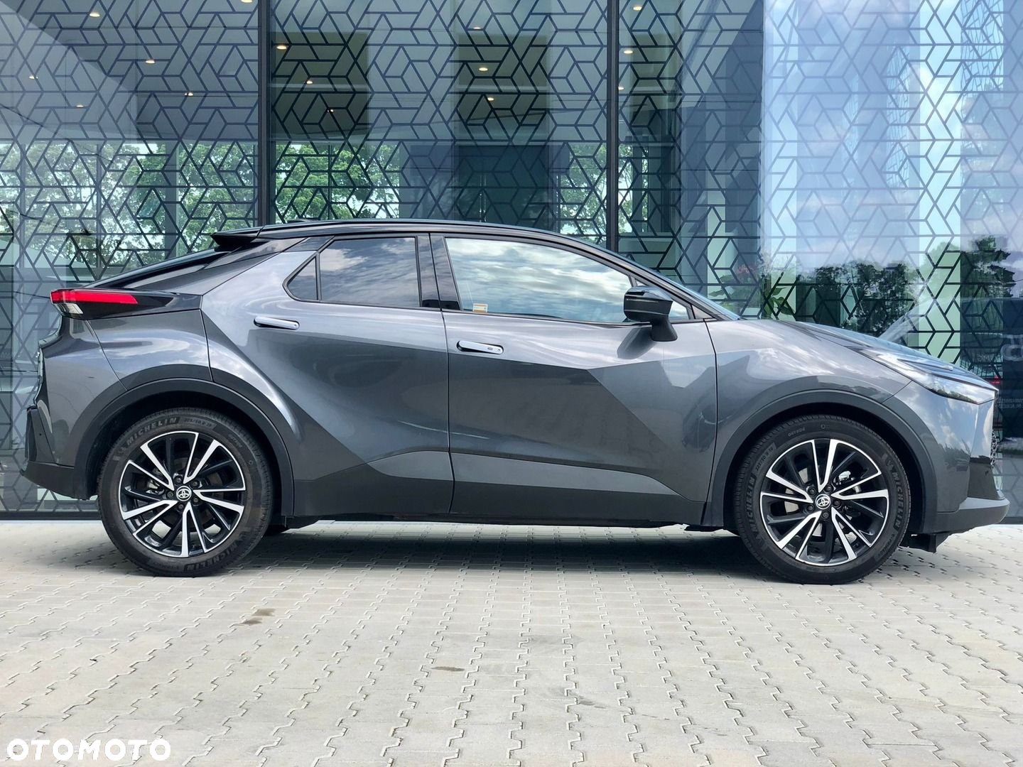 Toyota C-HR - 4