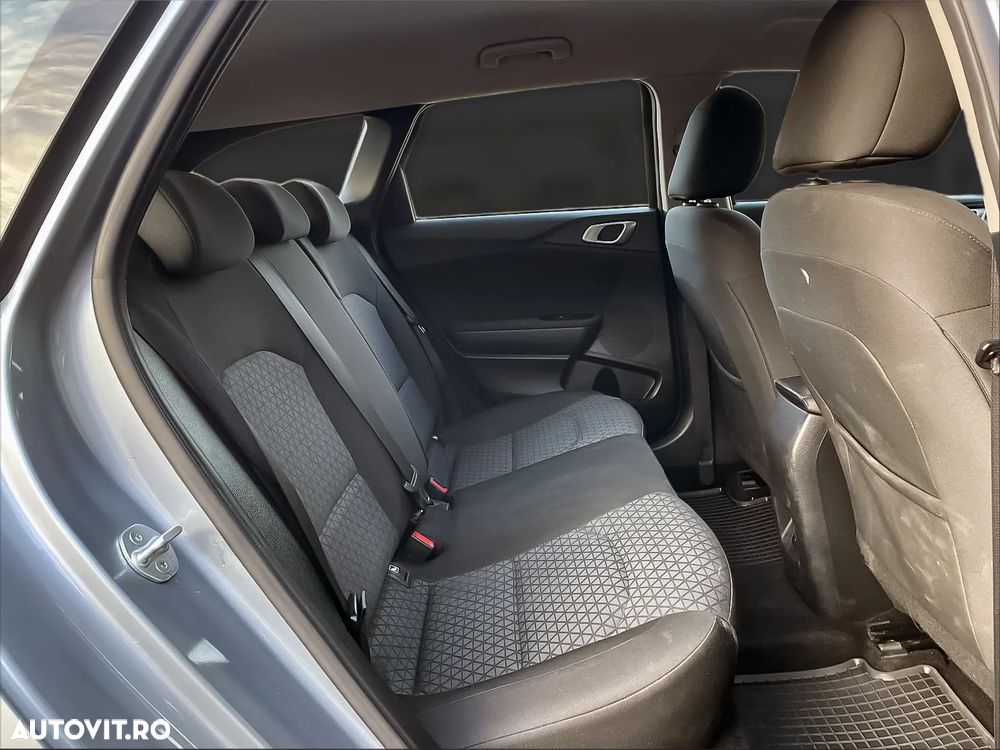 Kia Ceed 1.5 T-GDI DCT7 OPF Spirit - 17