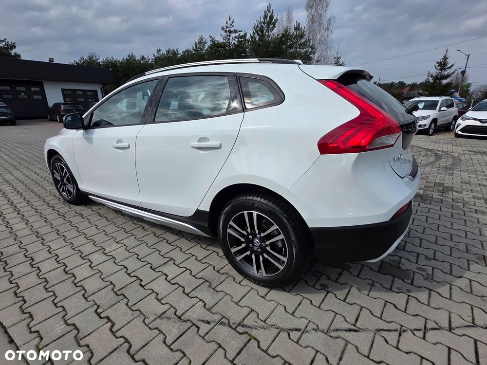 Volvo V40 D2 Drive-E Summum - 9