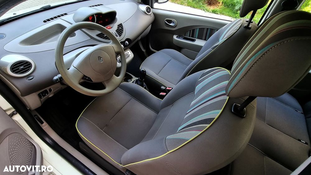 Renault Twingo dCi 75 Expression - 12
