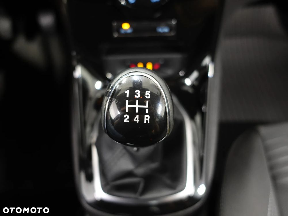 Ford Fiesta 1.0 EcoBoost Titanium - 36
