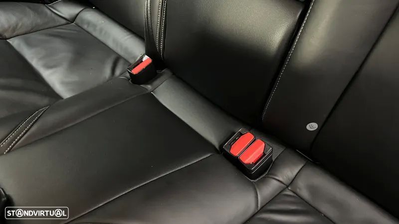 Volvo V40 2.0 D2 R-Design - 44