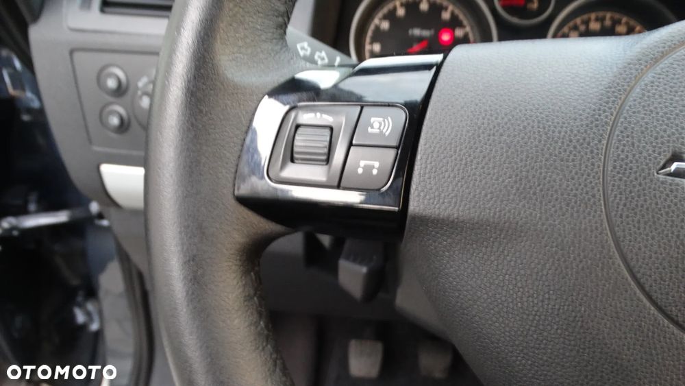 Opel Zafira 1.8 Cosmo - 19