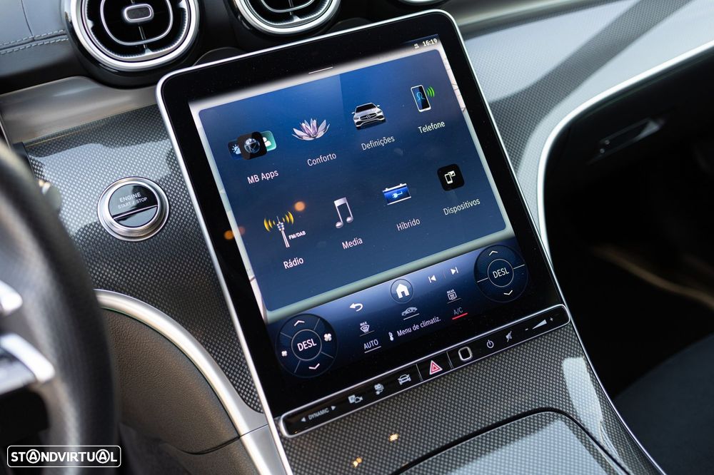 Mercedes-Benz C 300 e AMG Line - 29