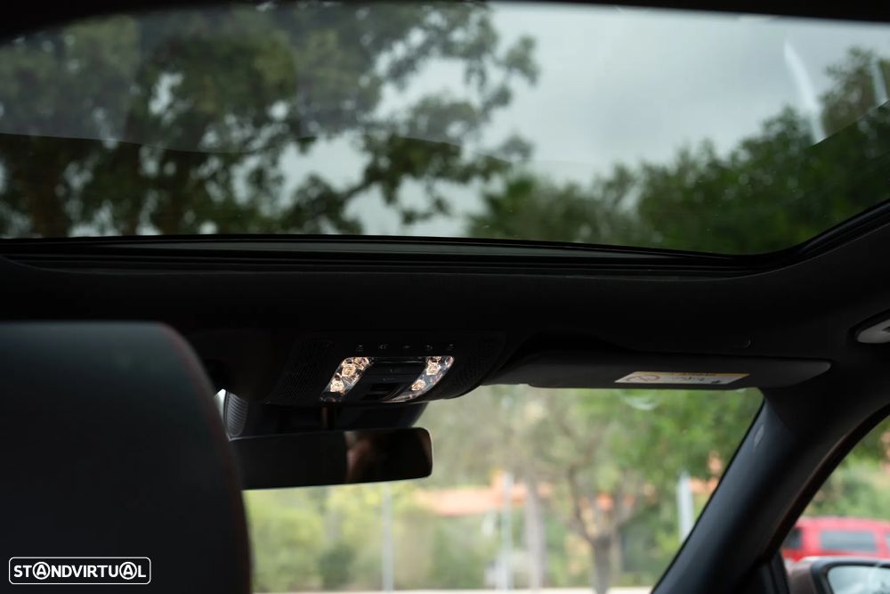 Mercedes-Benz GLA 250 e AMG Line - 39