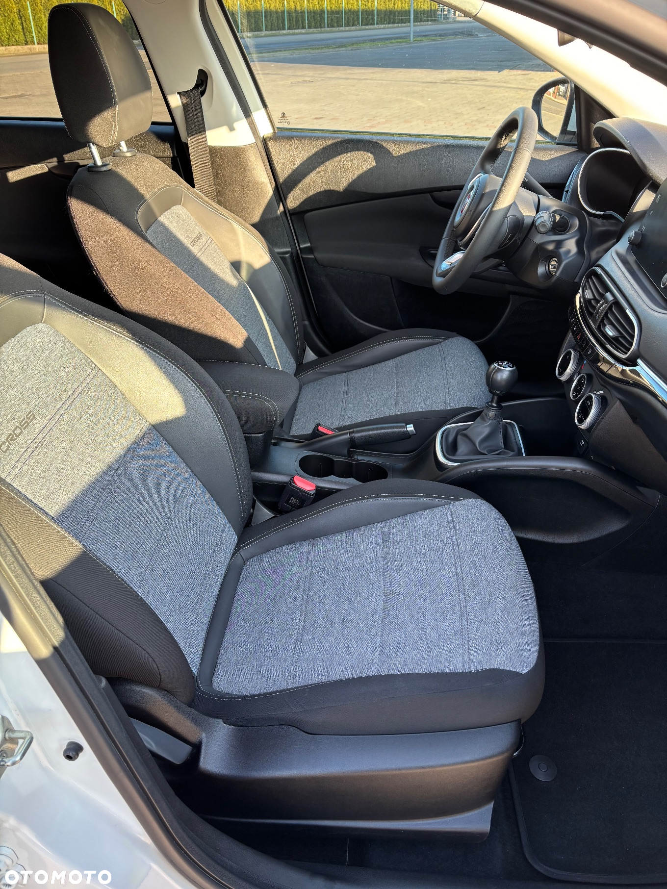 Fiat Tipo 1.6 MultiJet Cross - 11