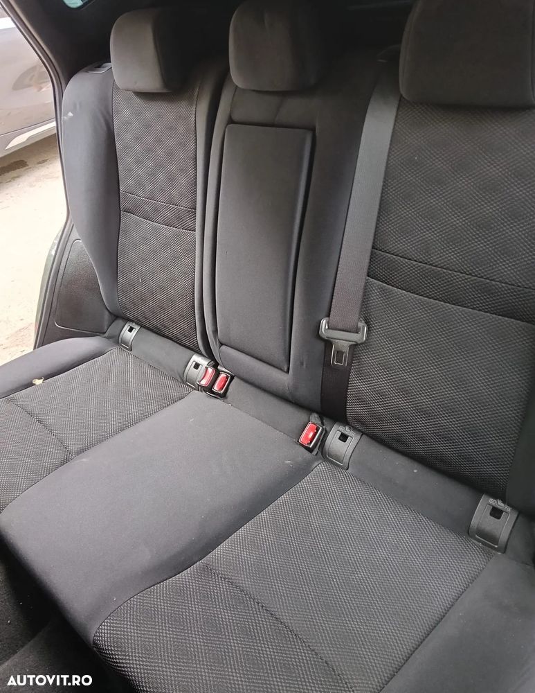 Nissan Qashqai 1.5 DCI N-Connecta - 9