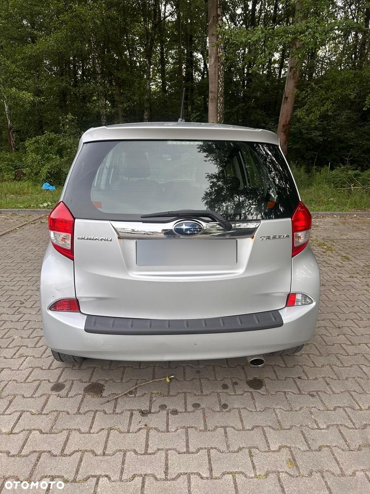 Subaru Trezia - 2
