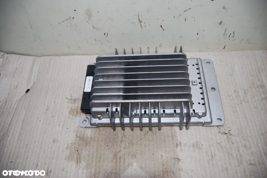 WZMACNIACZ BOSE AUDI A3 8P0 8P4035223 - 1