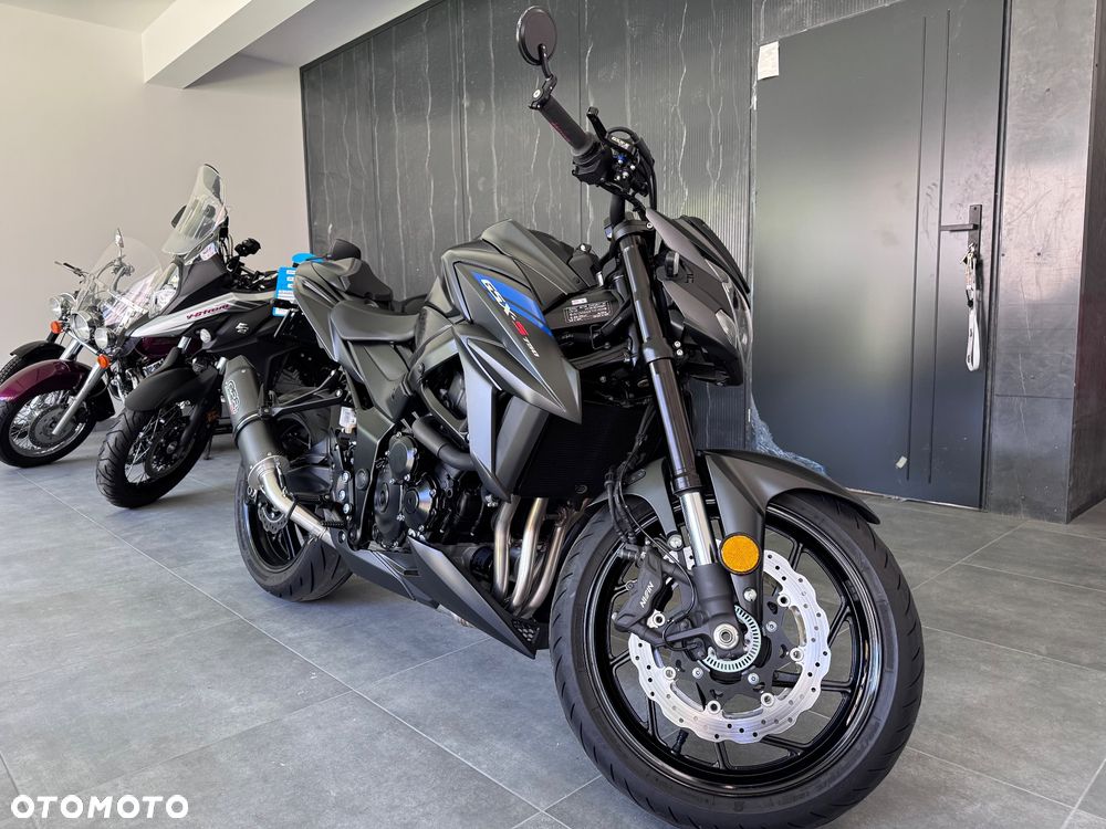 Suzuki GSX