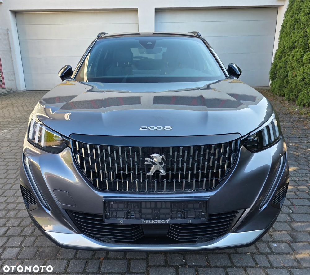Peugeot 2008 PureTech 130 EAT8 GT - 2