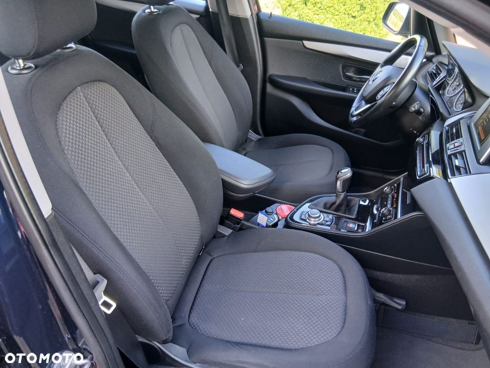 BMW Seria 2 218d xDrive Luxury Line - 33