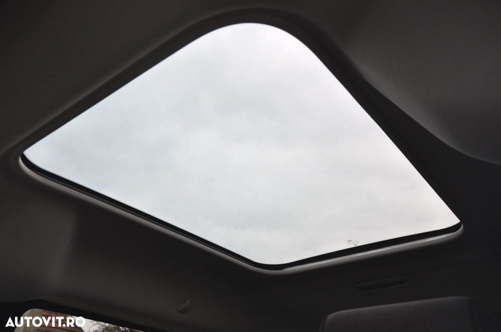 Ford Tourneo Connect L2H1 5 Locuri - 25