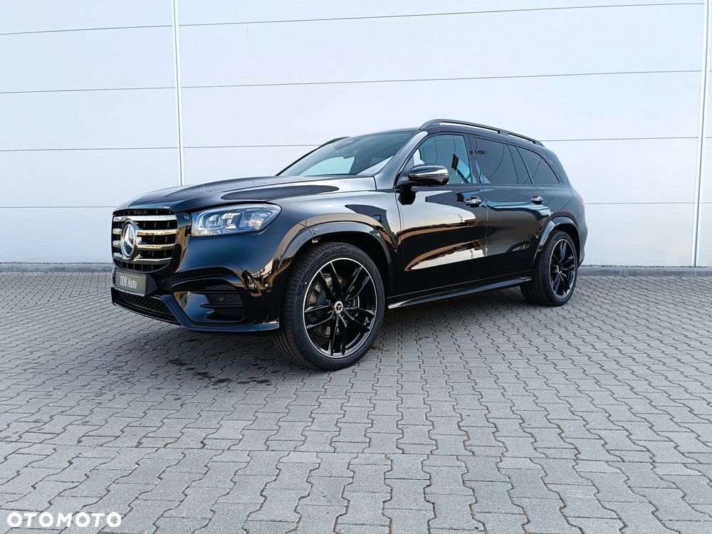 Mercedes-Benz GLS - 1