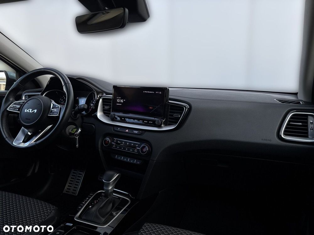 Kia Ceed 1.5 T-GDI Business Line DCT - 13