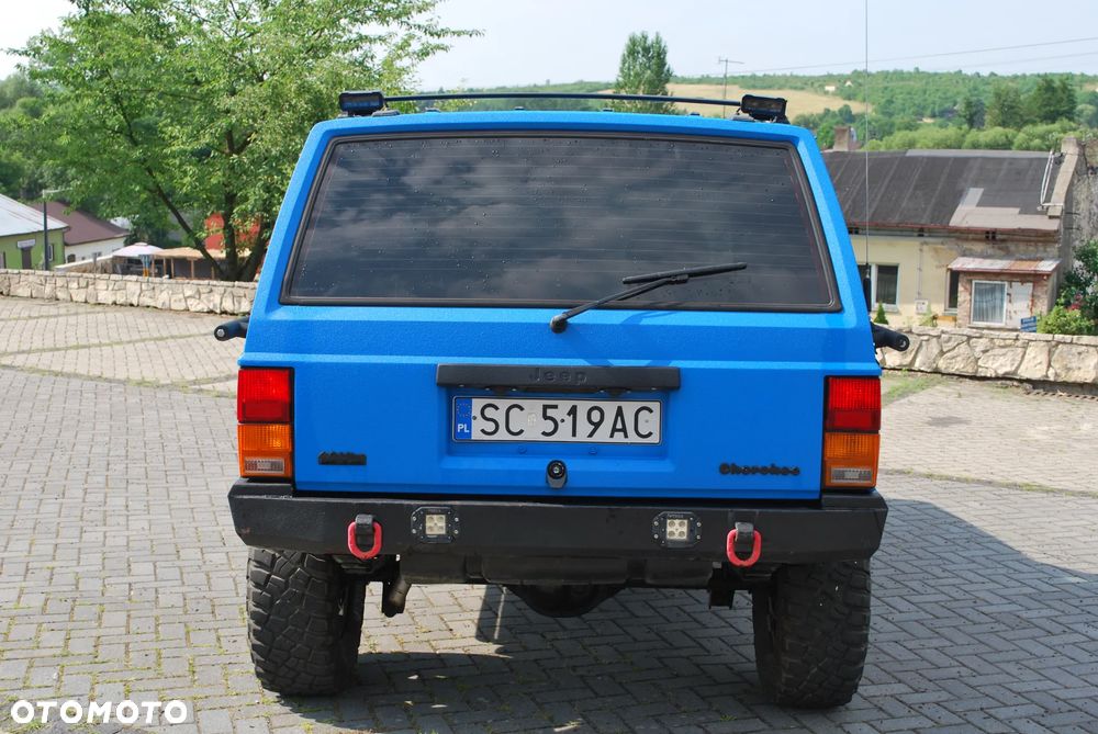 Jeep Cherokee - 6