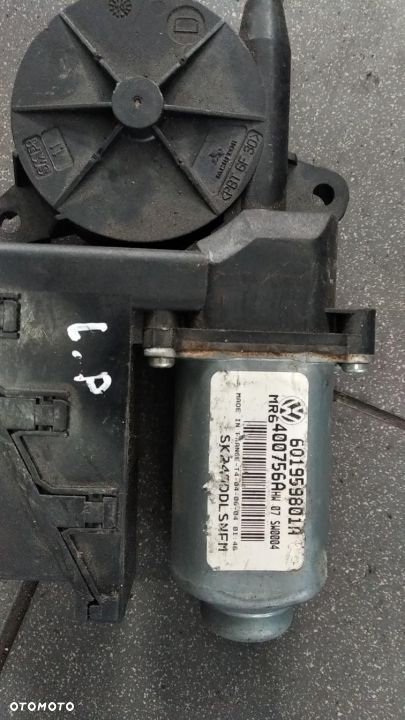 SILNICZEK MODUŁ OPUSZCZANIA SZYB 601959801A - 2