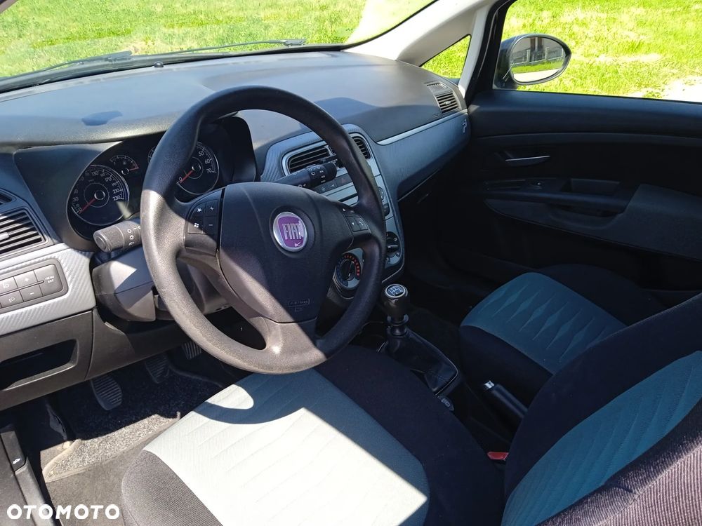 Fiat Grande Punto - 5