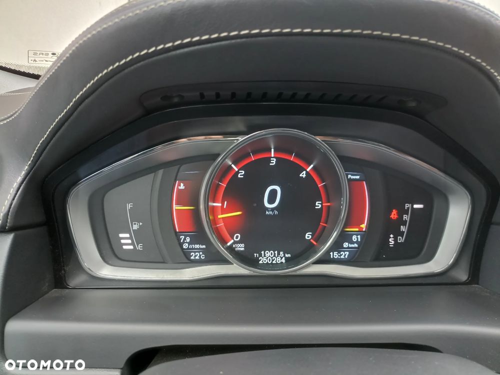 Volvo XC 70 - 13