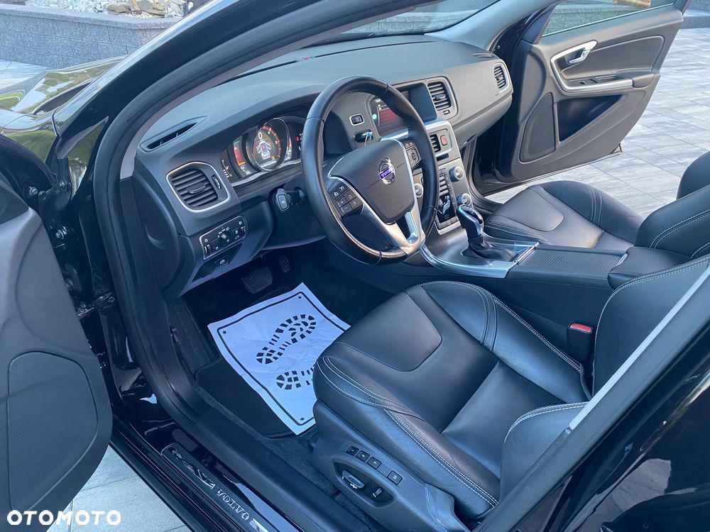 Volvo V60 D3 Drive-E Summum - 14