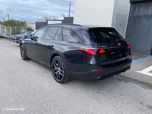 Mercedes-Benz E 300 de 4Matic All-Terrain - 4