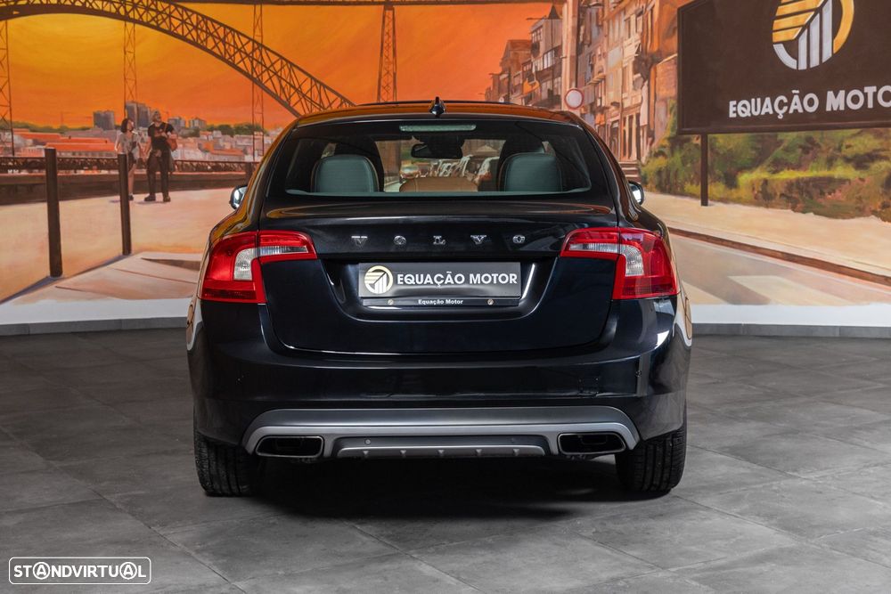 Volvo S60 Cross Country - 4