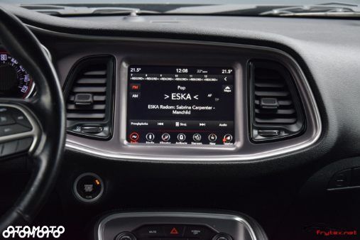 Dodge Challenger 3.6 SXT Plus - 11