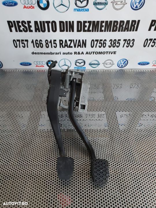 Pedale Pod Pedalier BMW E90 E91 Volan Stanga Germania - 1
