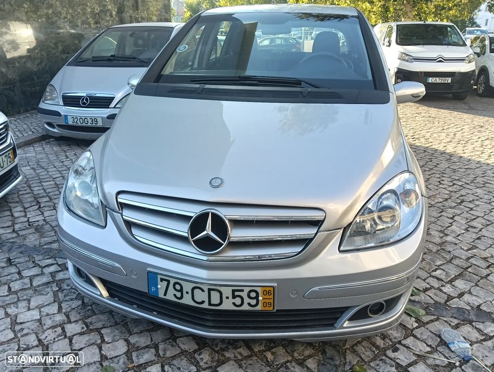 Mercedes-Benz B 180 CDi Autotronic - 22