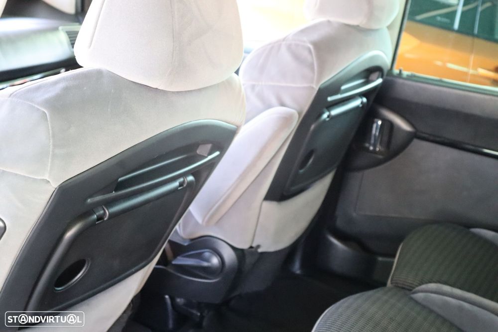 Citroën C8 2.0 HDi 16V SX 7L. - 12