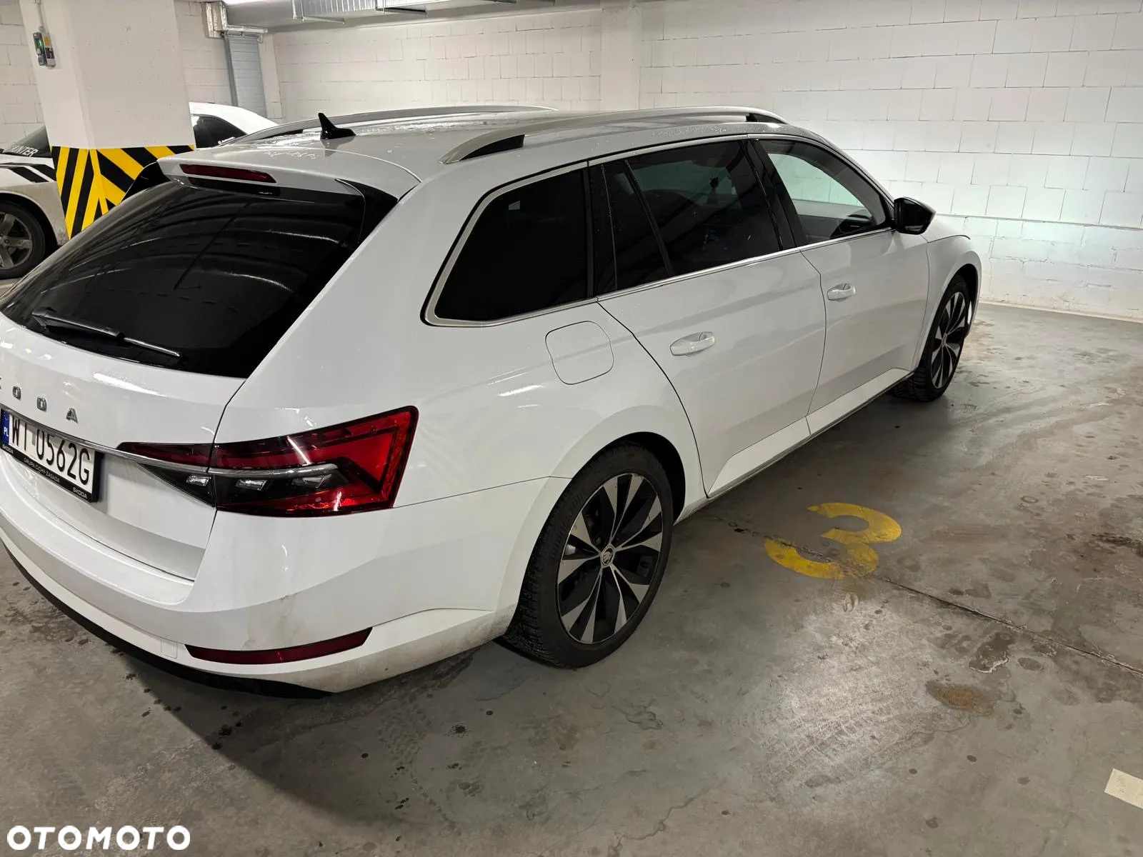 Skoda Superb 2.0 TDI SCR Style DSG - 5