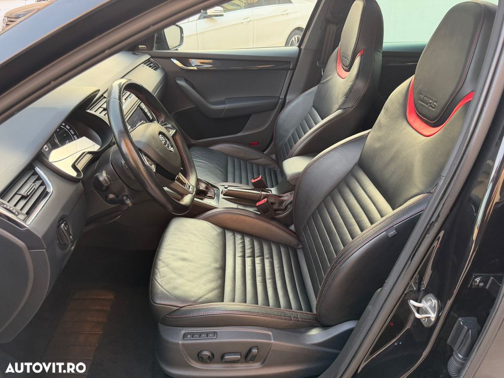 Skoda Octavia 2.0 TDI (Green tec) 4x4 DSG RS - 11