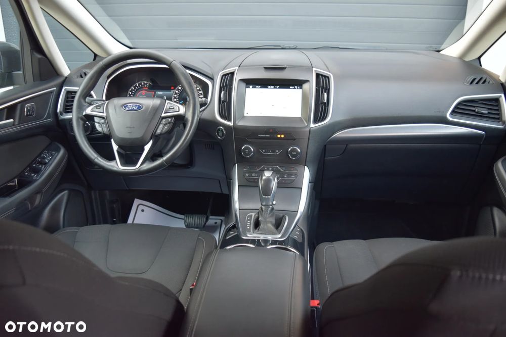 Ford S-Max 2.0 TDCi Titanium PowerShift - 36