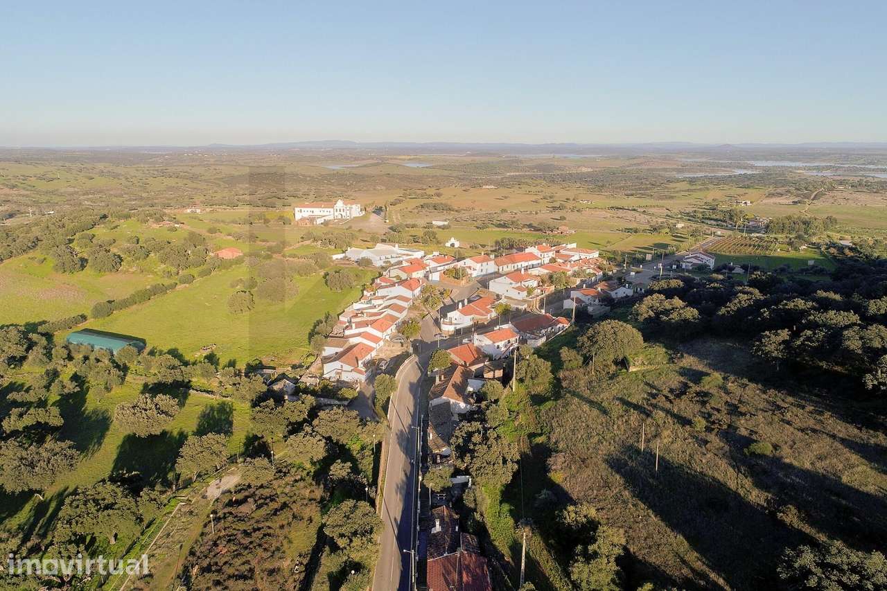 Moradia T2 no Ferragudo, em Monsaraz, Évora - Grande imagem: 2/21