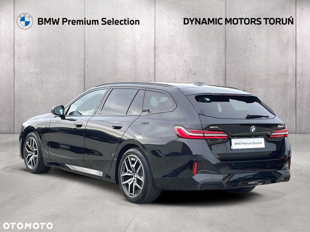 BMW Seria 5 520d xDrive mHEV M Sport - 8