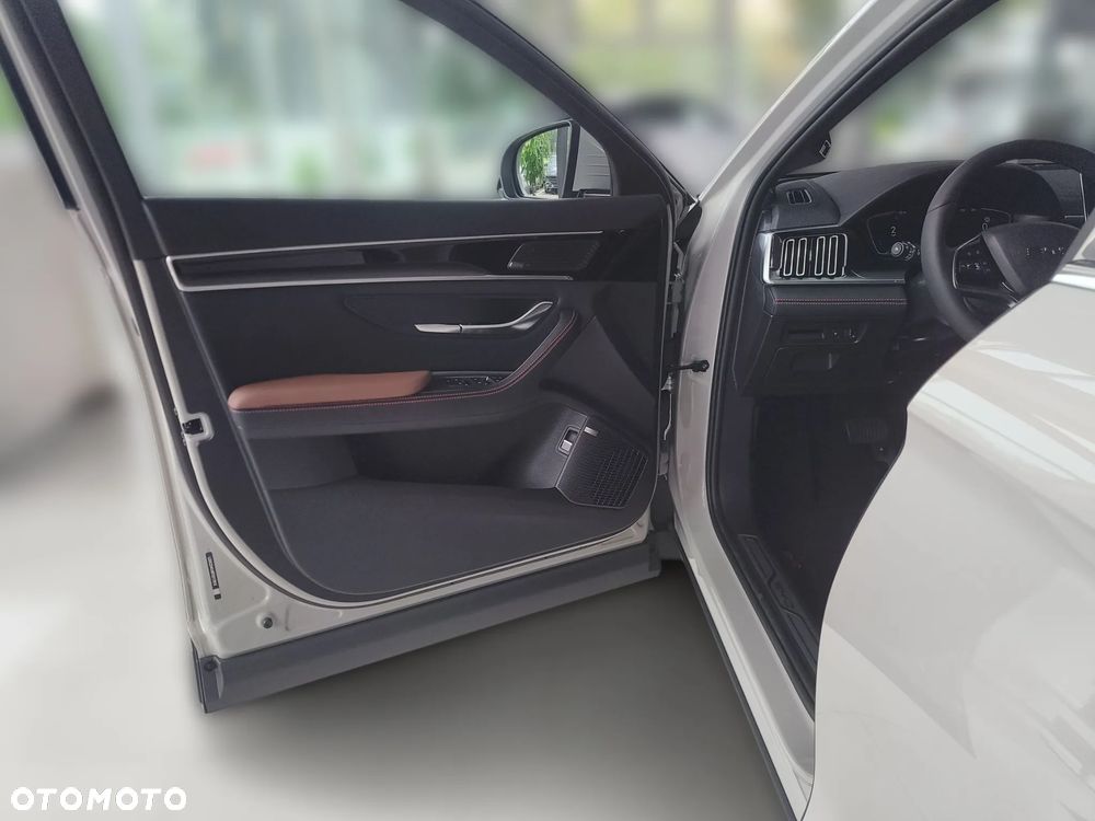 BYD Seal U 1.5T Design AWD - 12