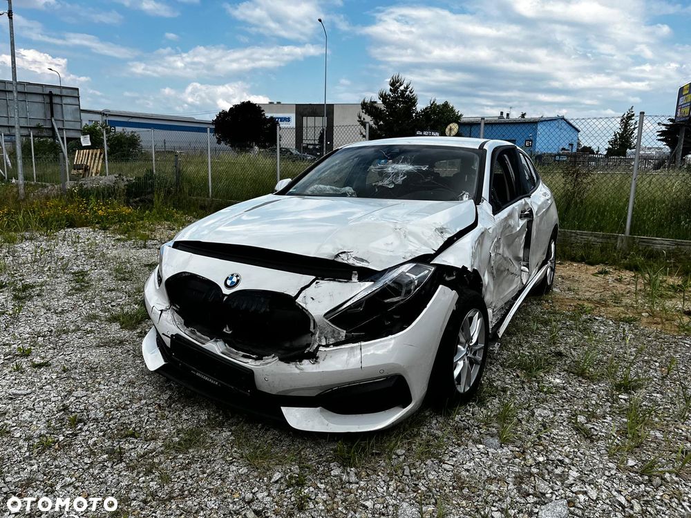 BMW Seria 1 118i - 4