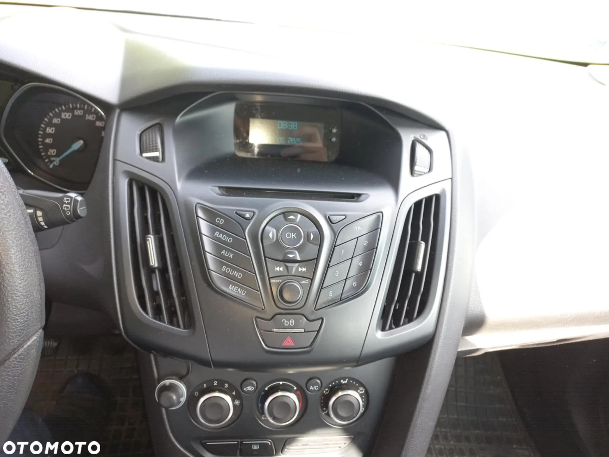 Ford Focus - 13