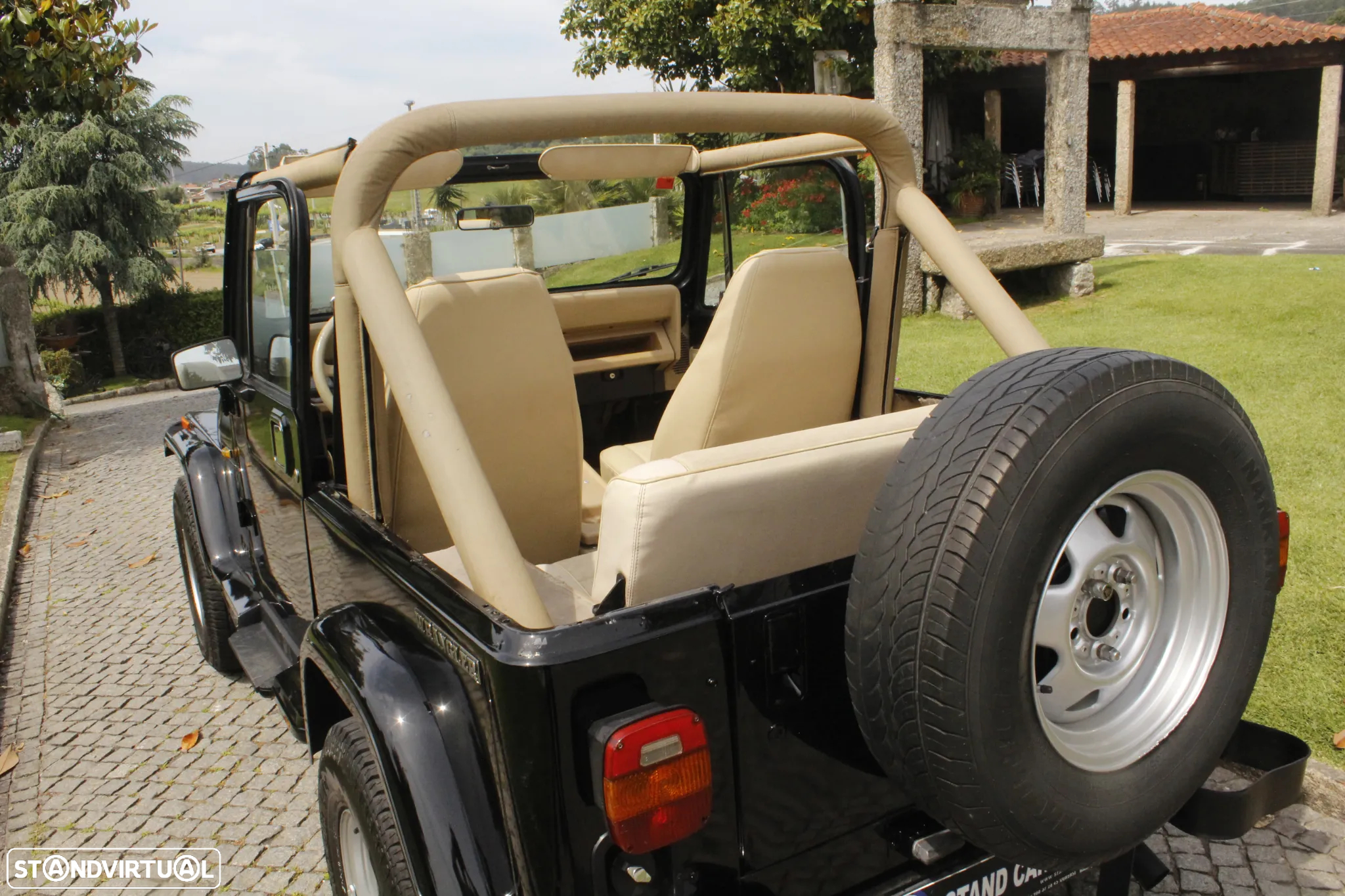 Jeep Wrangler - 40