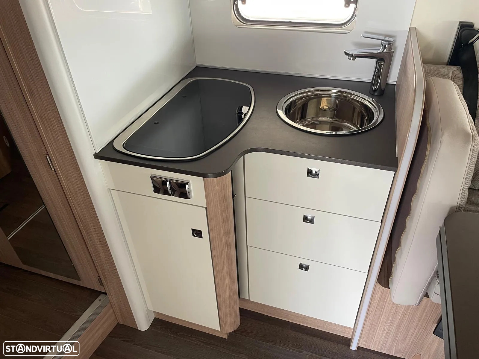 Burstner Lyseo Time Fidelity - Autocaravana c/Camas Central e Elevatória - 31