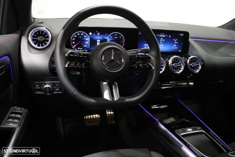 Mercedes-Benz GLA 180 d AMG Line - 22