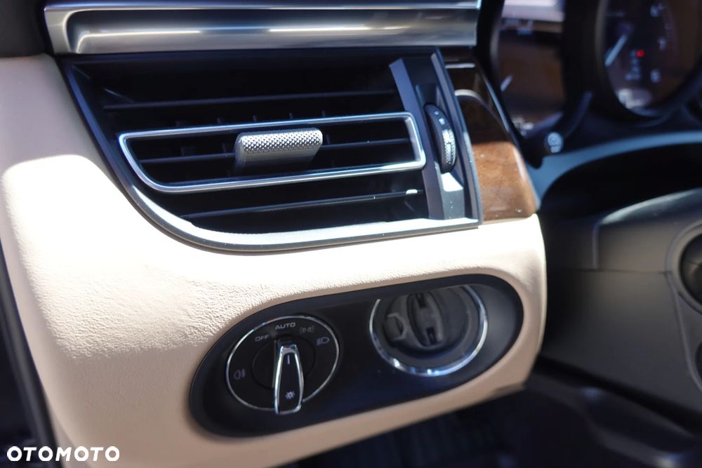 Porsche Macan Standard - 23