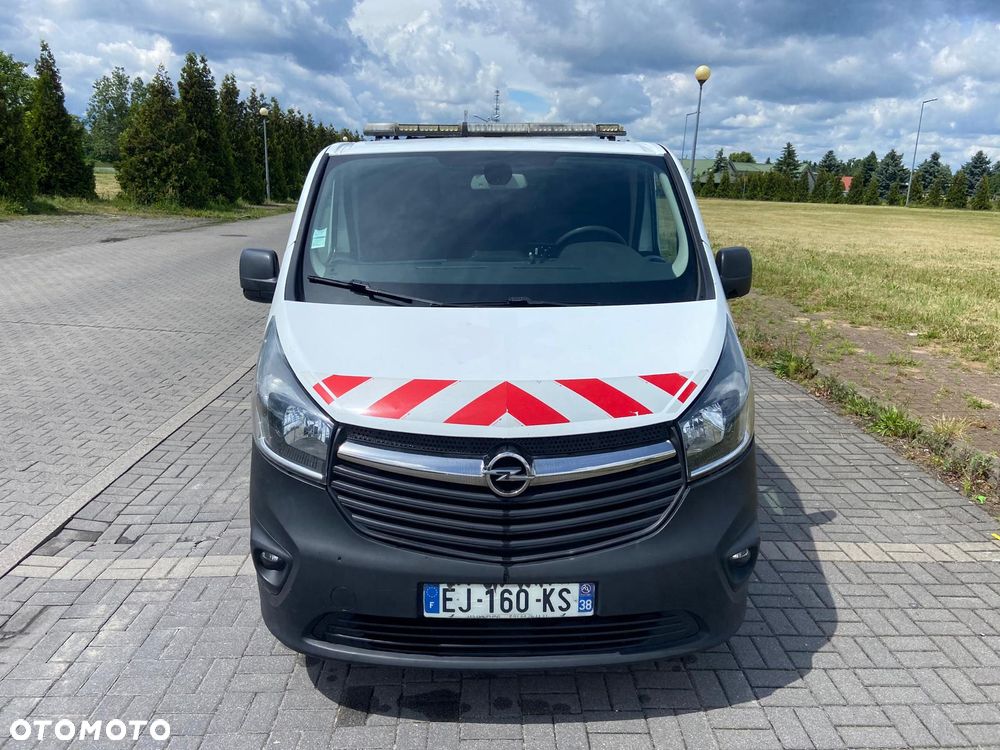 Opel Ambulans Karetka vivaro - 2