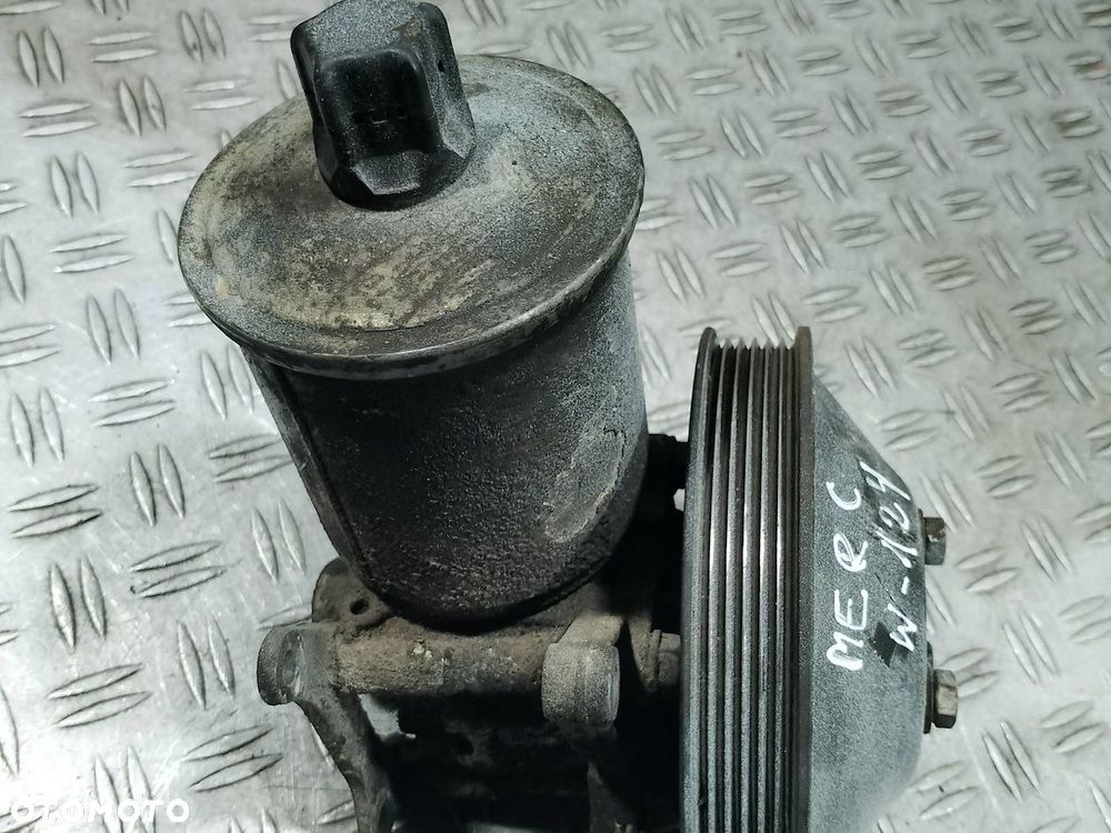 POMPA WSPOMAGANIA MERCEDES-BENZ W124 2104660001 2.3 B - 1