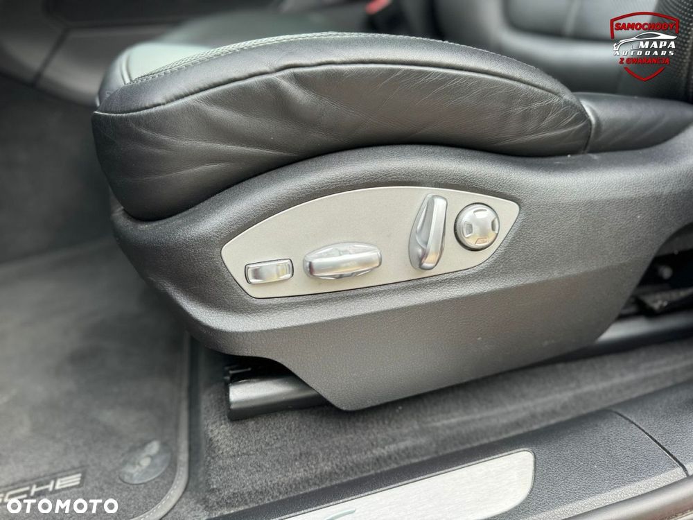 Porsche Macan S - 26