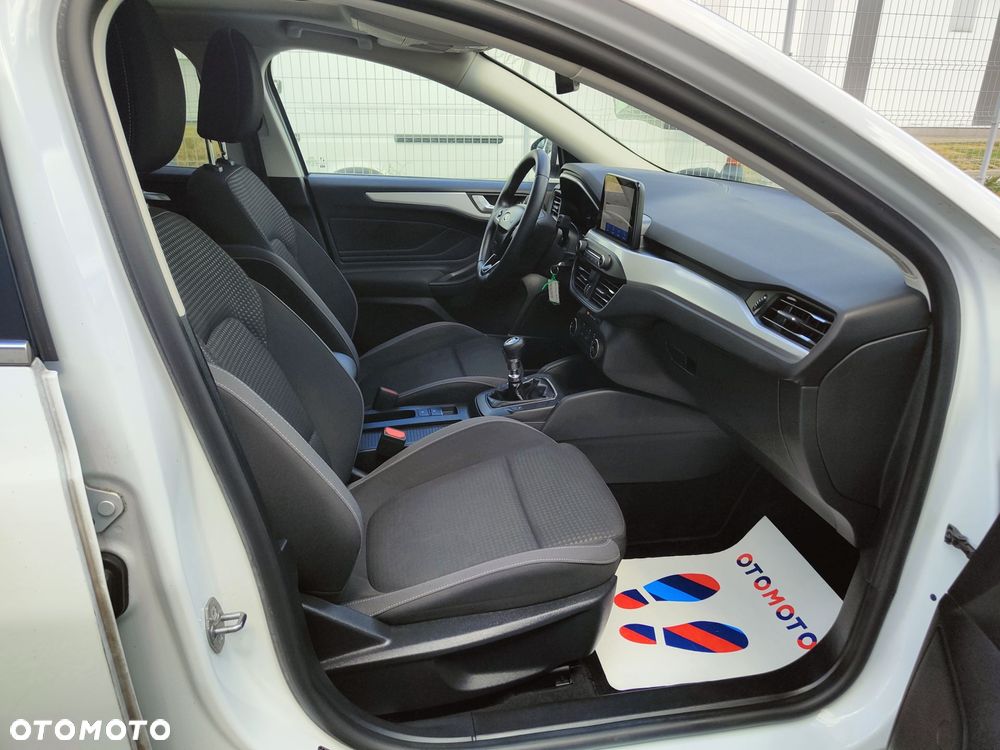 Ford Focus 1.5 EcoBlue Start-Stopp-System TITANIUM STYLE - 12